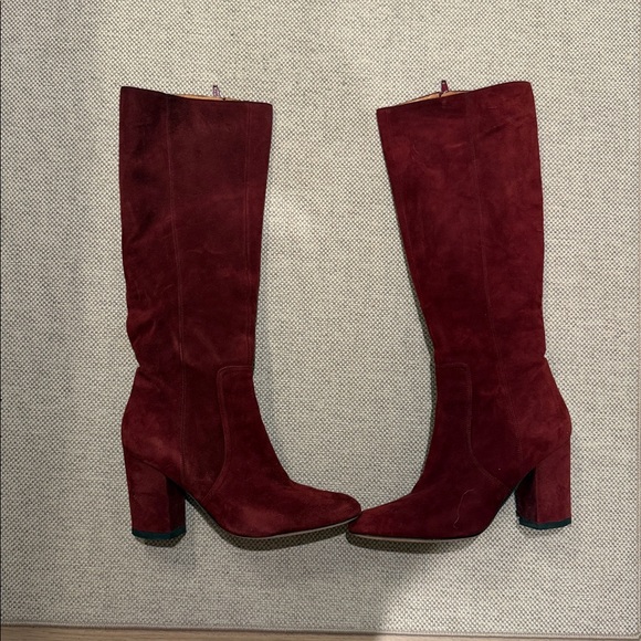 Bettye Muller Suede Cranberry Knee-High Women's Boots Size 38 1/2 - Picture 4 of 9